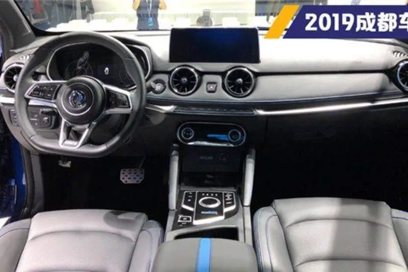 Desain Interior Mobil