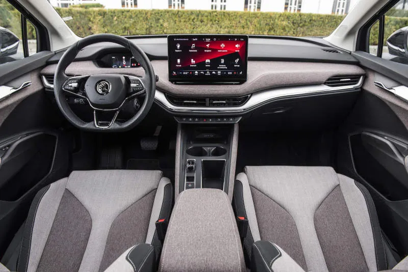Desain Interior Mobil