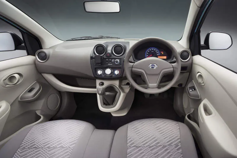 Desain Interior Mobil