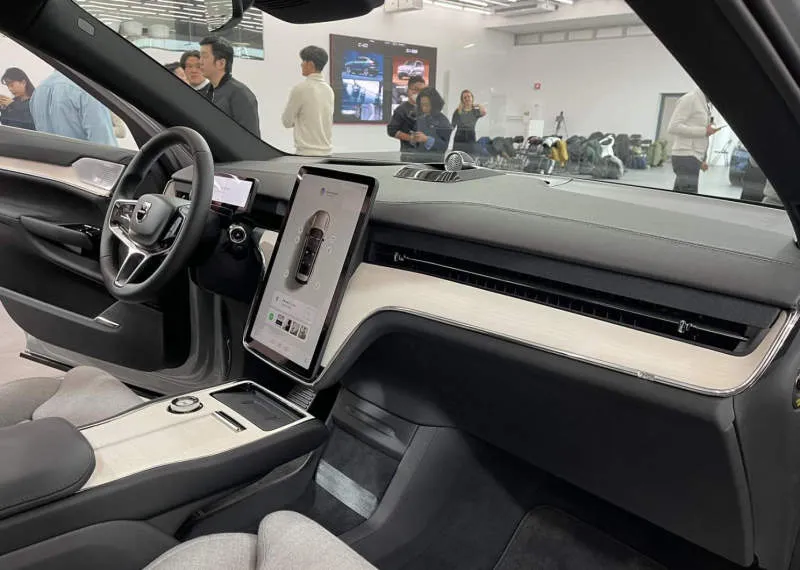 Desain Interior Mobil