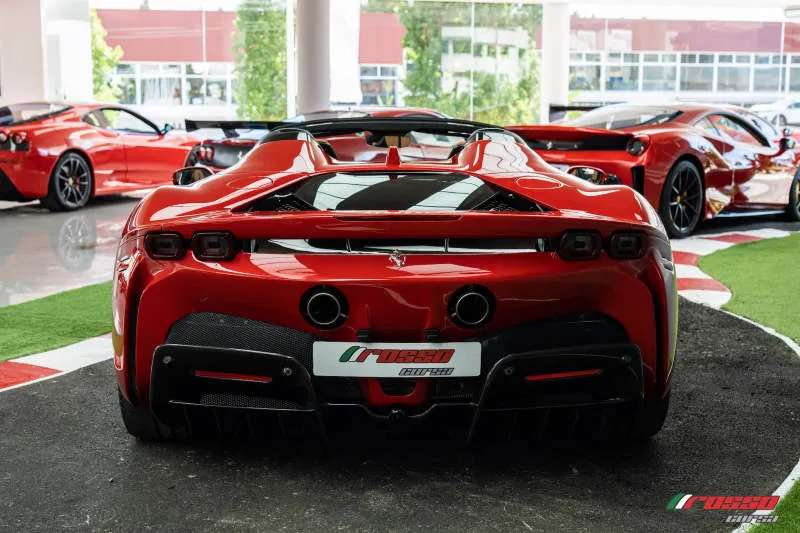 Ferrari SF90 Spider Nero Daytona