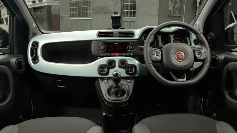 Desain Interior Mobil