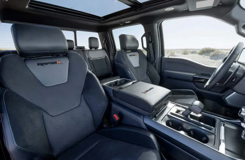 Desain Interior Mobil