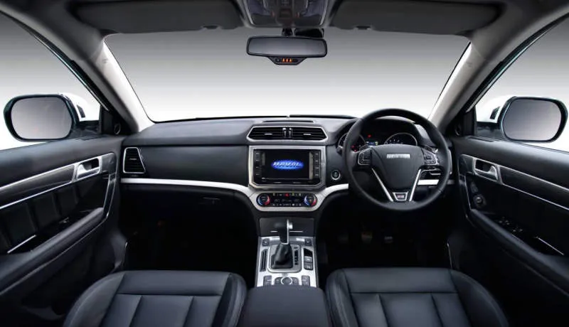 Desain Interior Mobil