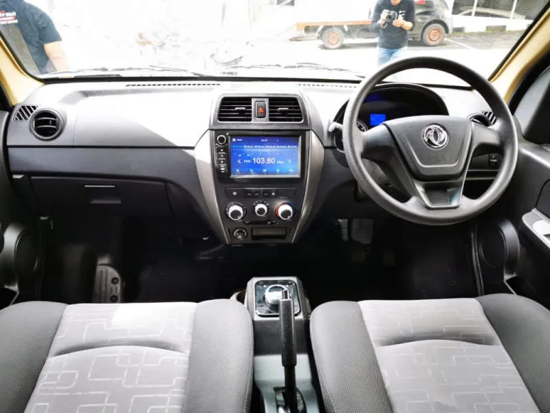 Desain Interior Mobil
