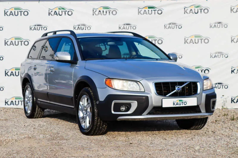 Volvo XC70 Perak