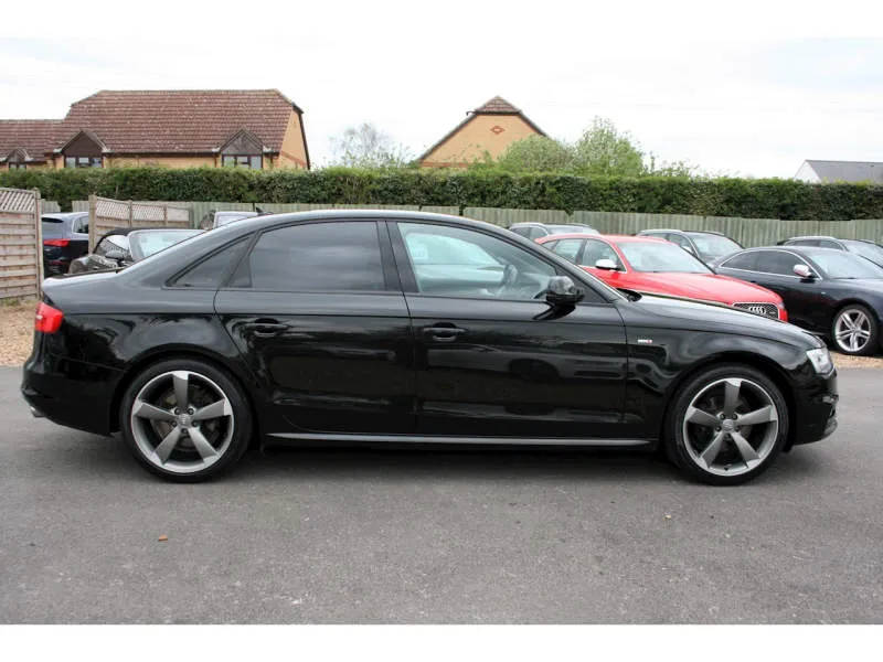 Audi A4 2.0 TFSI Quattro Florett Silver Metallic