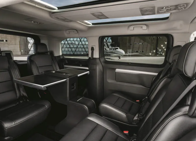 Desain Interior Mobil