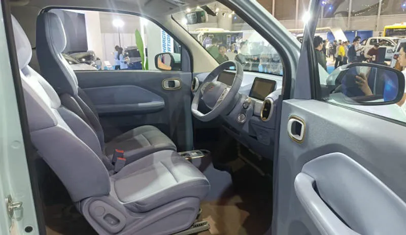 Desain Interior Mobil