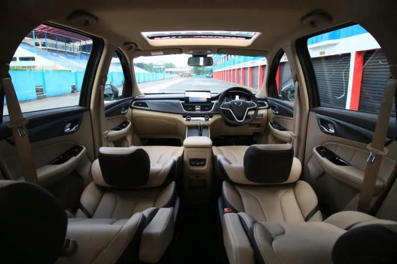 Desain Interior Mobil