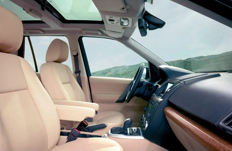 Desain Interior Mobil