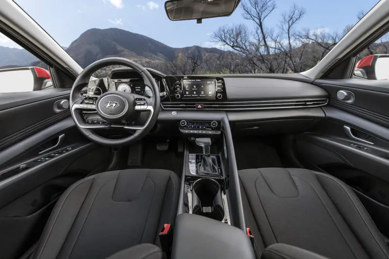 Desain Interior Mobil