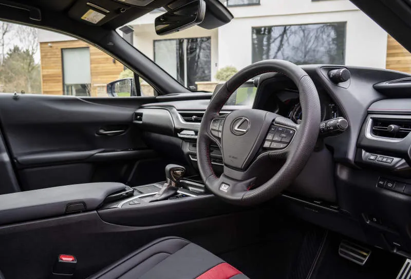 Desain Interior Mobil