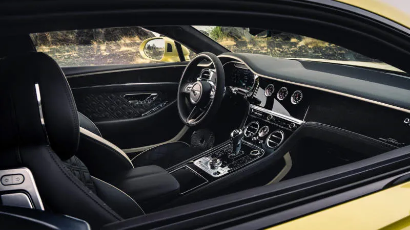 Desain Interior Mobil