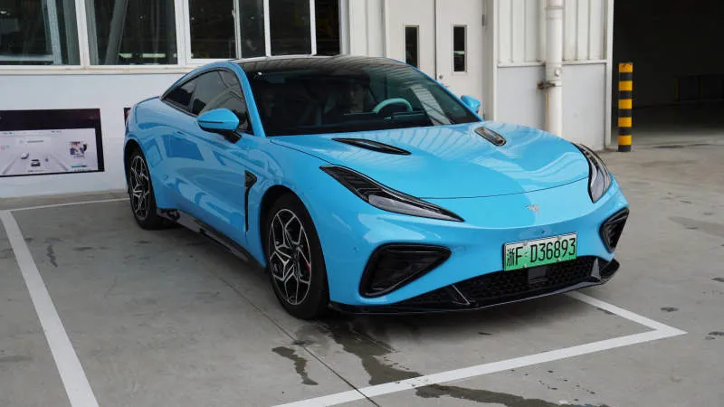 Neta GT White