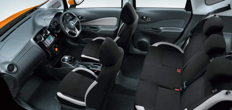 Desain Interior Mobil
