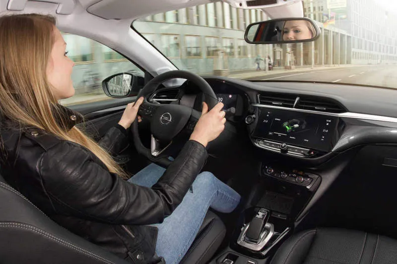 Desain Interior Mobil