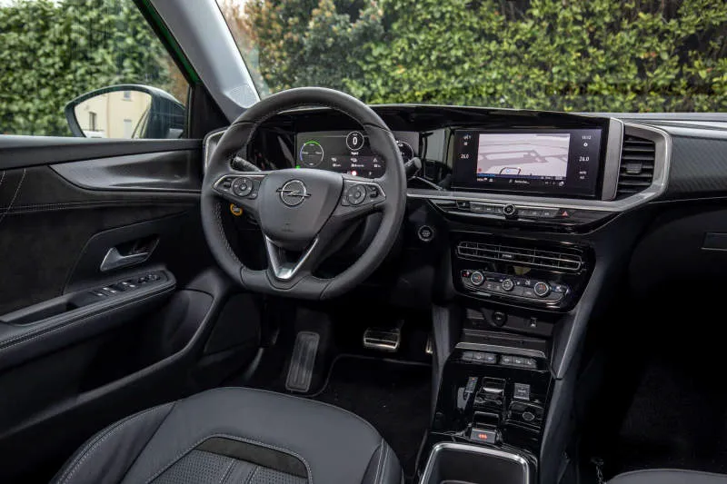 Desain Interior Mobil