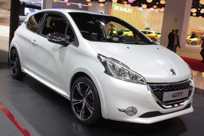 Desain Eksterior Mobil