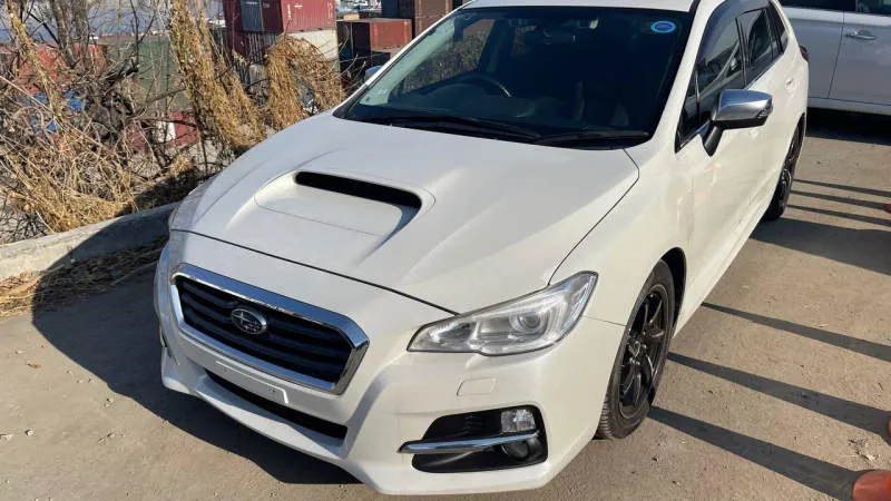 Subaru Levorg Ice Silver Metallic