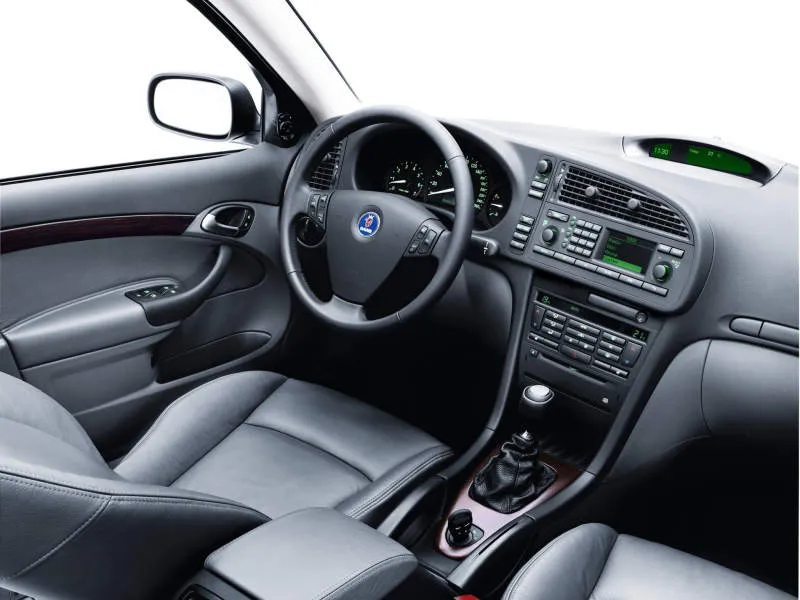 Desain Interior Mobil