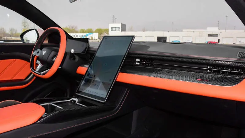 Desain Interior Mobil