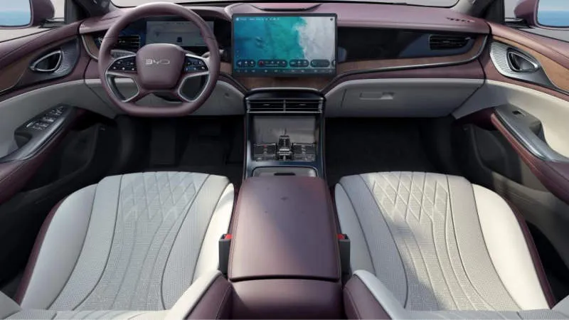 Desain Interior Mobil