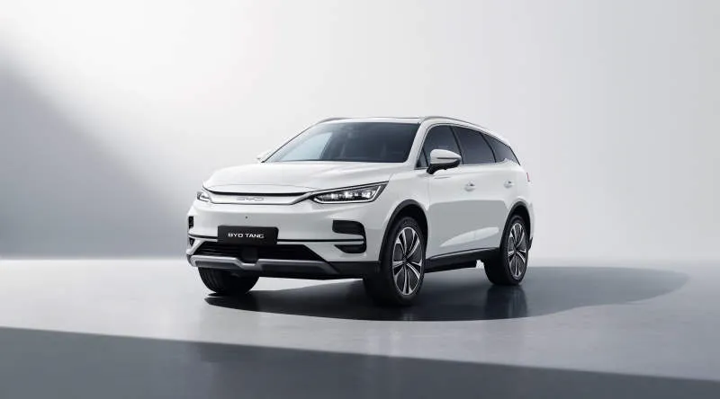BYD Tang EV Biru