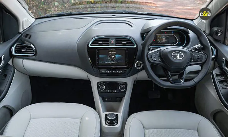 Desain Interior Mobil