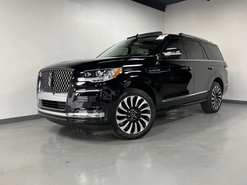 Lincoln Navigator Infinite Black