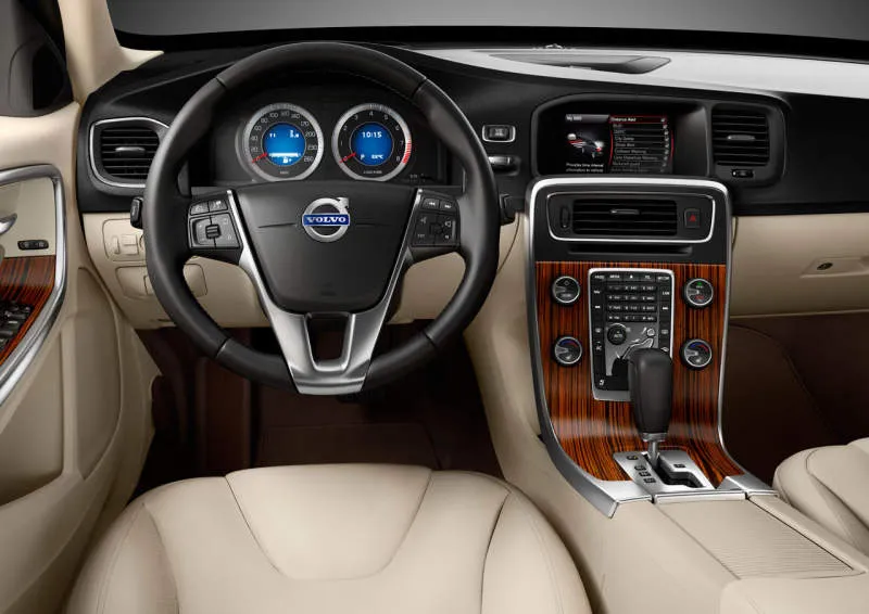 Desain Interior Mobil