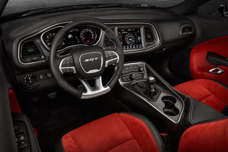 Desain Interior Mobil