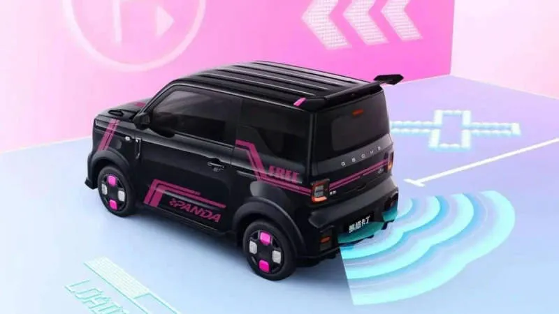 Geely Panda Mini EV Putih