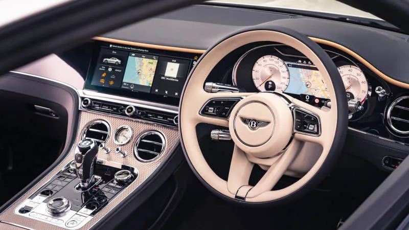 Desain Interior Mobil