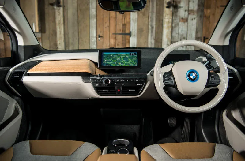 Desain Interior Mobil