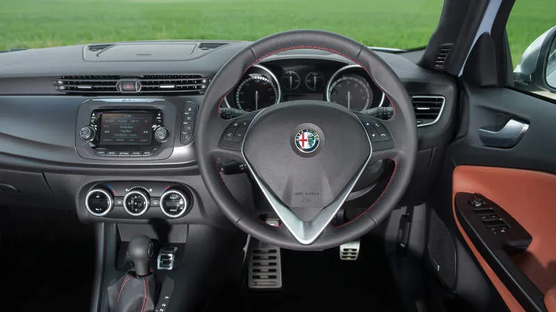Desain Interior Mobil