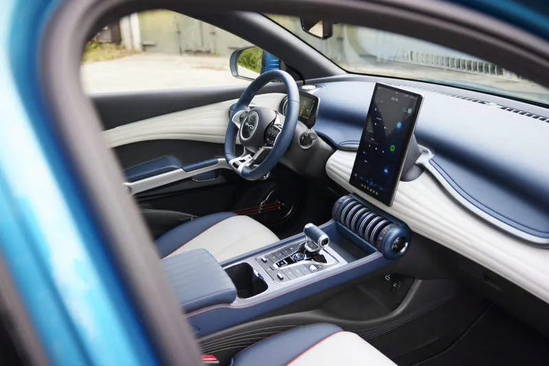 Desain Interior Mobil
