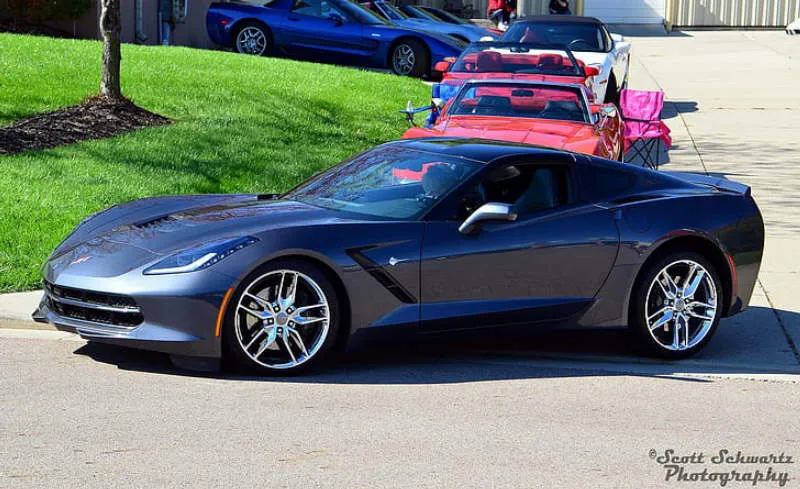 Chevrolet Corvette ZR1 Merah Mist Metalik