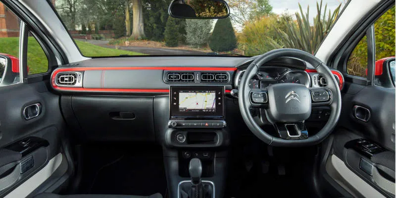 Desain Interior Mobil