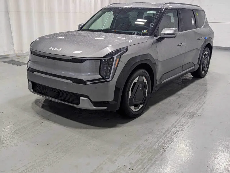 Kia EV9 GT-Line Pebble Gray