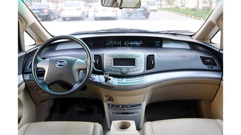 Desain Interior Mobil