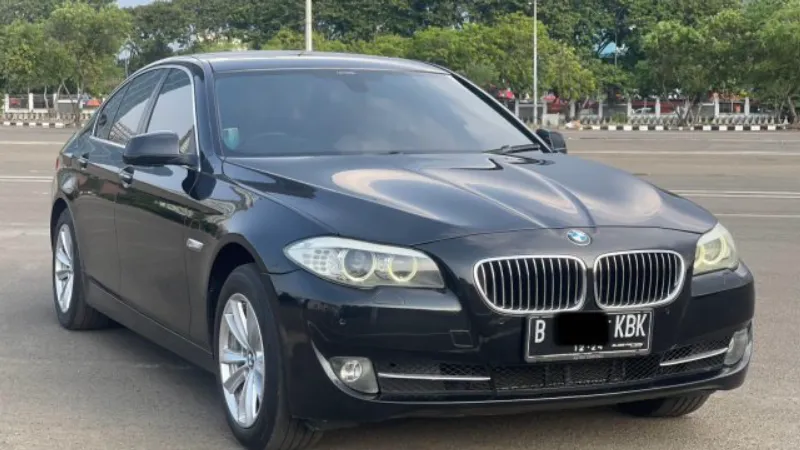 BMW i3 Abu-abu