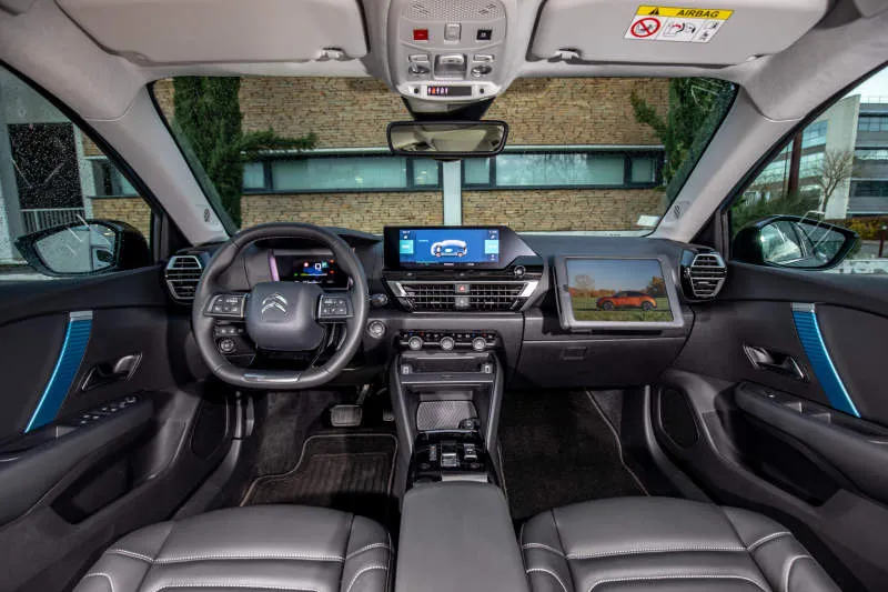 Desain Interior Mobil