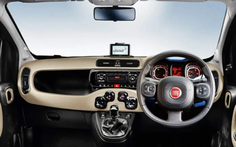 Desain Interior Mobil