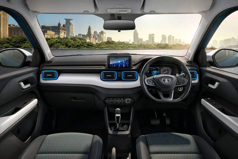 Desain Interior Mobil