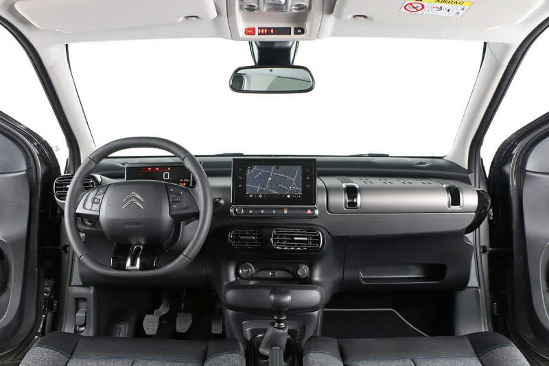 Desain Interior Mobil