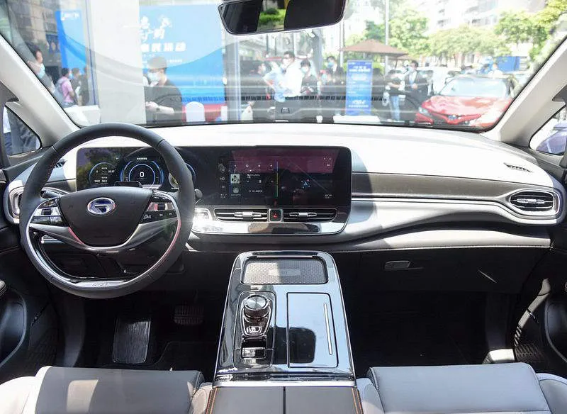 Desain Interior Mobil