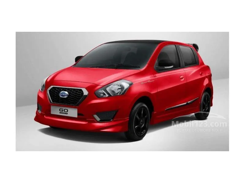 Datsun GO Merah