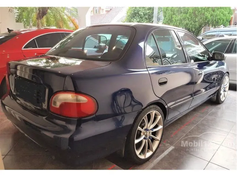 Hyundai Accent Abu-abu Forge