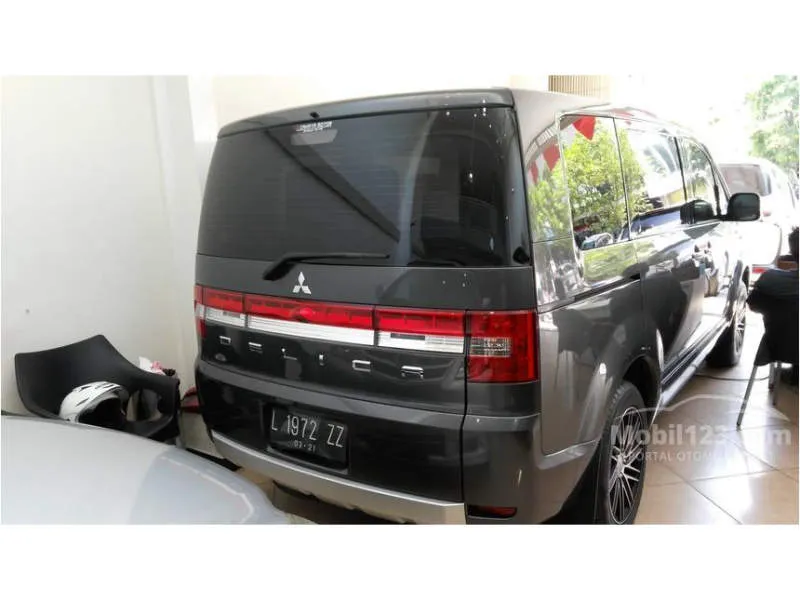 Mitsubishi Delica Perak